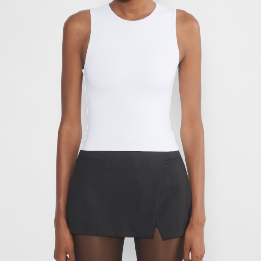 Aritzia Contour Tank